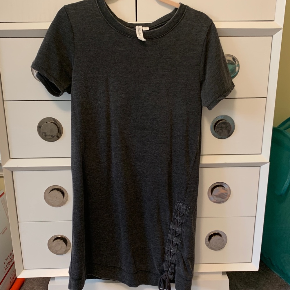 Others Follow dark gray T-shirt dress